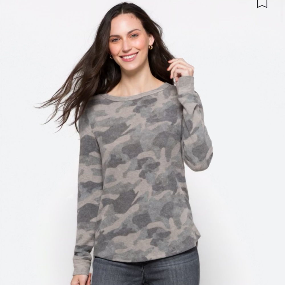 Pink Clover Nova Long Sleeve Knit Top (soft camouflage) - Medium